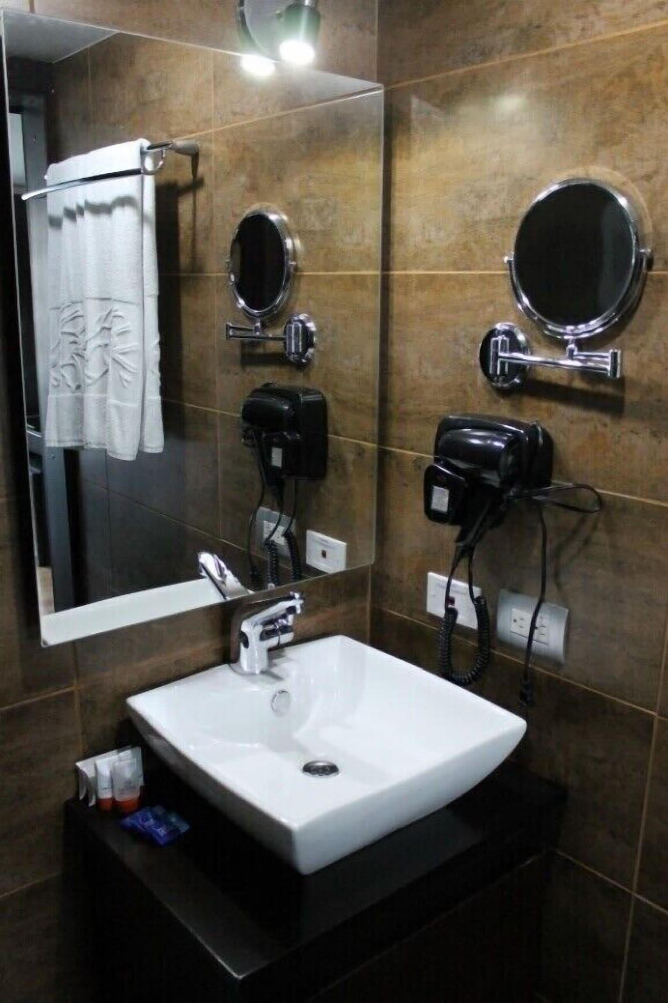 בוגוטה Hotel Colombians Suite מראה חיצוני תמונה